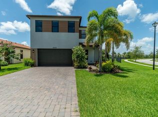 5447 Starfish Rd, Loxahatchee, FL 33470