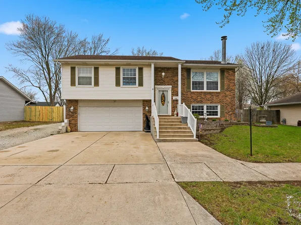 209 Meadows Rd S, Bourbonnais, IL 60914