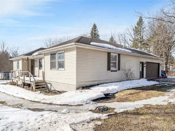 4468 McKinley Pkwy, Hamburg, NY 14075