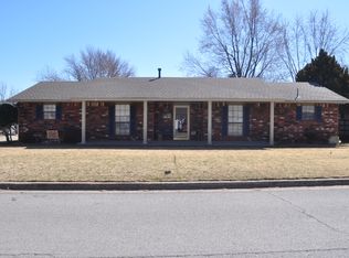 332 SE 16th St, Pryor, OK 74361