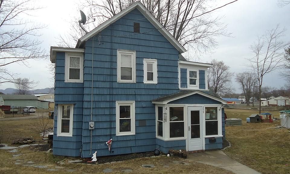 2nd image of 259 Bridge St