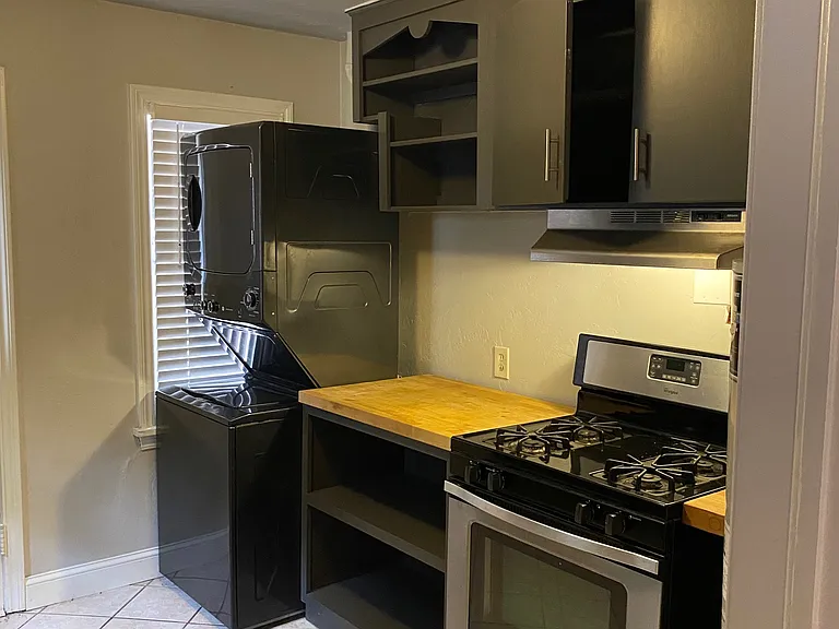 3716 N Shartel Ave — Photo 6