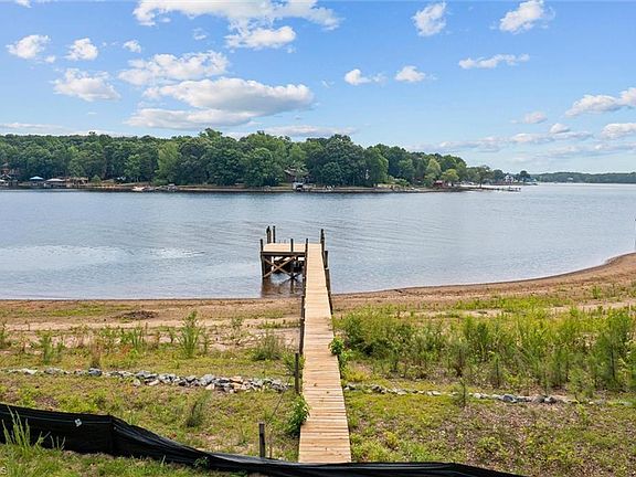 4th image of 8924 Holdsclaw Rd #3