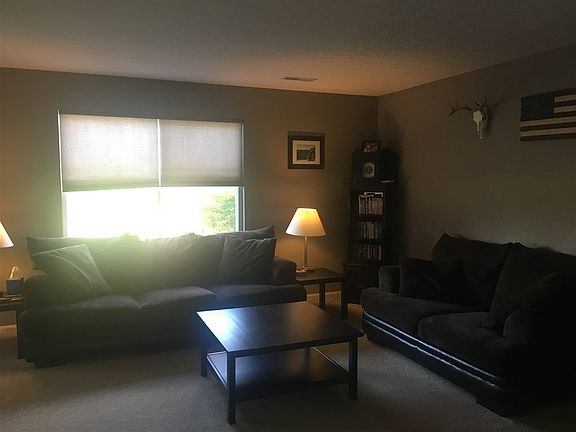 5th image of 2209 Antoinette Way
