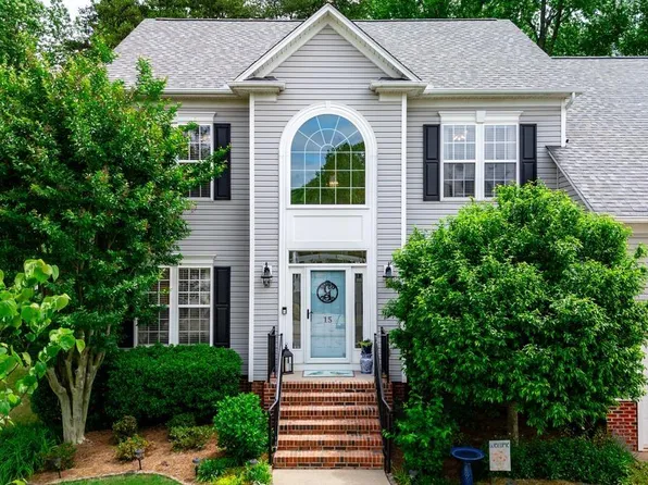 15 Meadow Rose Dr, Travelers Rest, SC 29690
