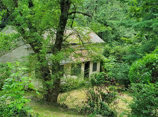 28 Trumbull St, Bantam, CT 06750