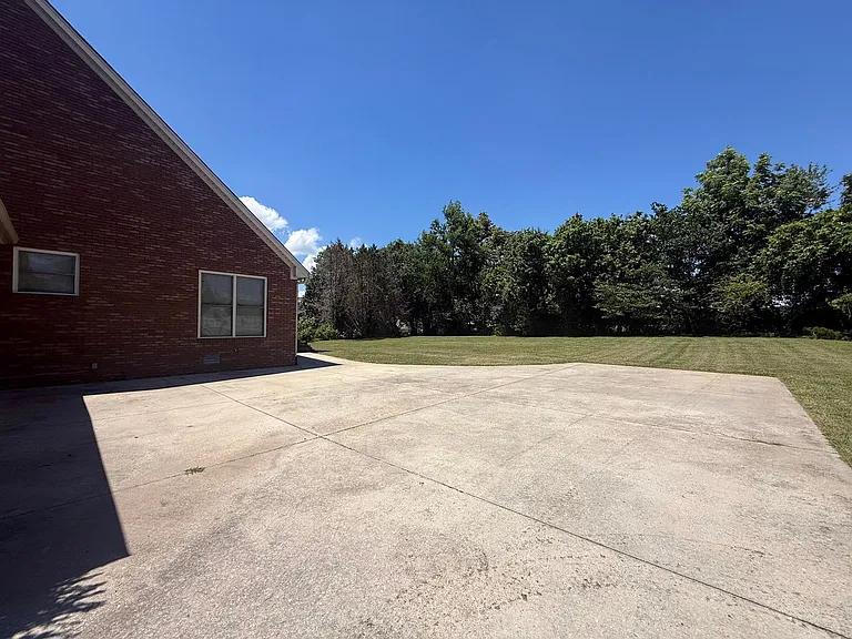 4565 Twin Creeks Dr — Photo 37