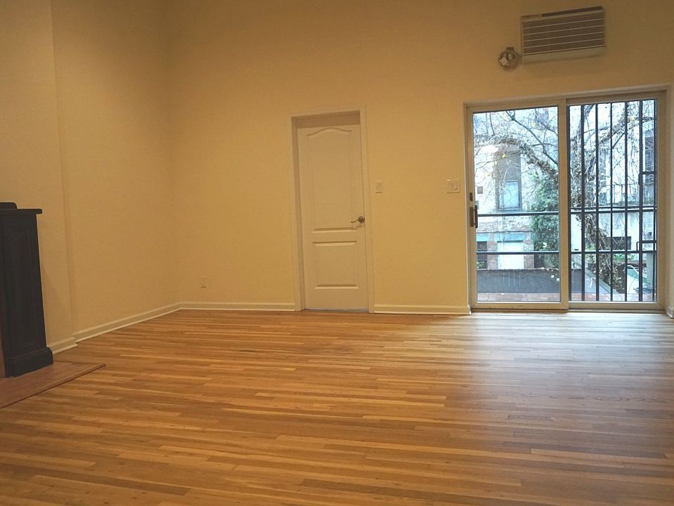 2nd image of 33 W 87th St APT 2B