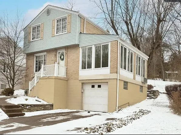 461 Sleepy Hollow Rd, Pittsburgh, PA 15228
