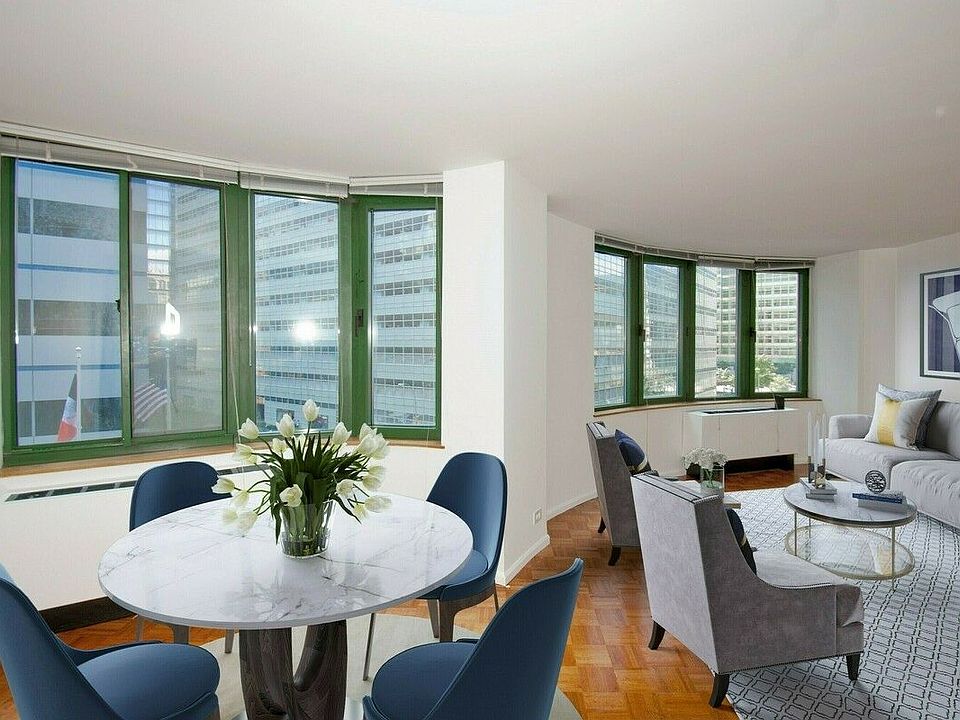 1st image of 275 Greenwich St APT 5B