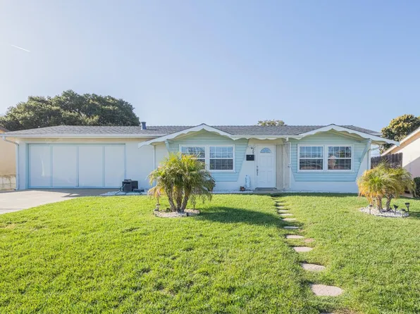 305 Kelton Dr, Salinas, CA 93906