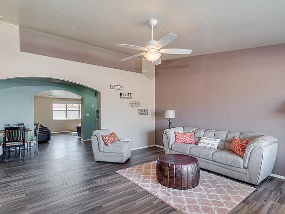 4th image of 8307 E Medina Ave