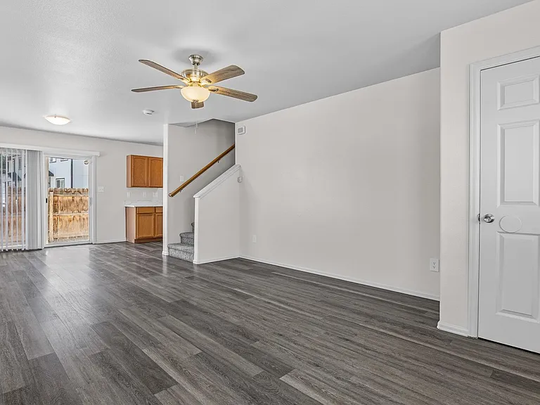 2841 Morningside Ct — Photo 2