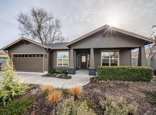 312 Meadow Slope Dr, Talent, OR 97540