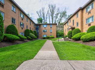 Velma Court, Pittsburgh, PA 15217