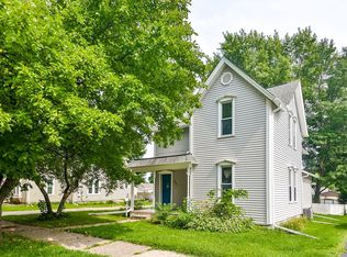 230 W Perry St, Belvidere, IL 61008