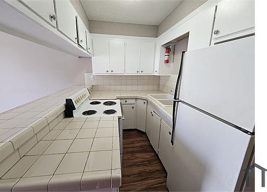 2nd image of 4131 NW 23rd St