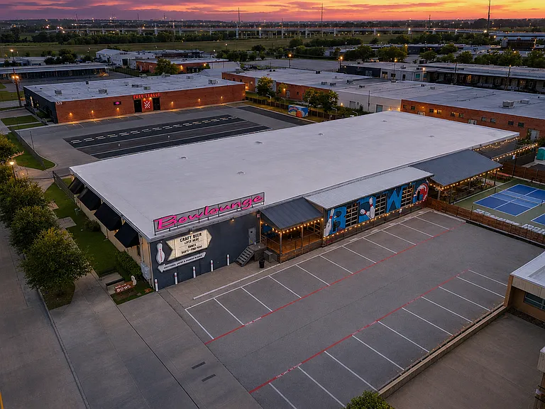 Factory Design District — Photo 43