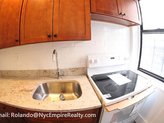 4th image of 2265 University Ave #1G-1