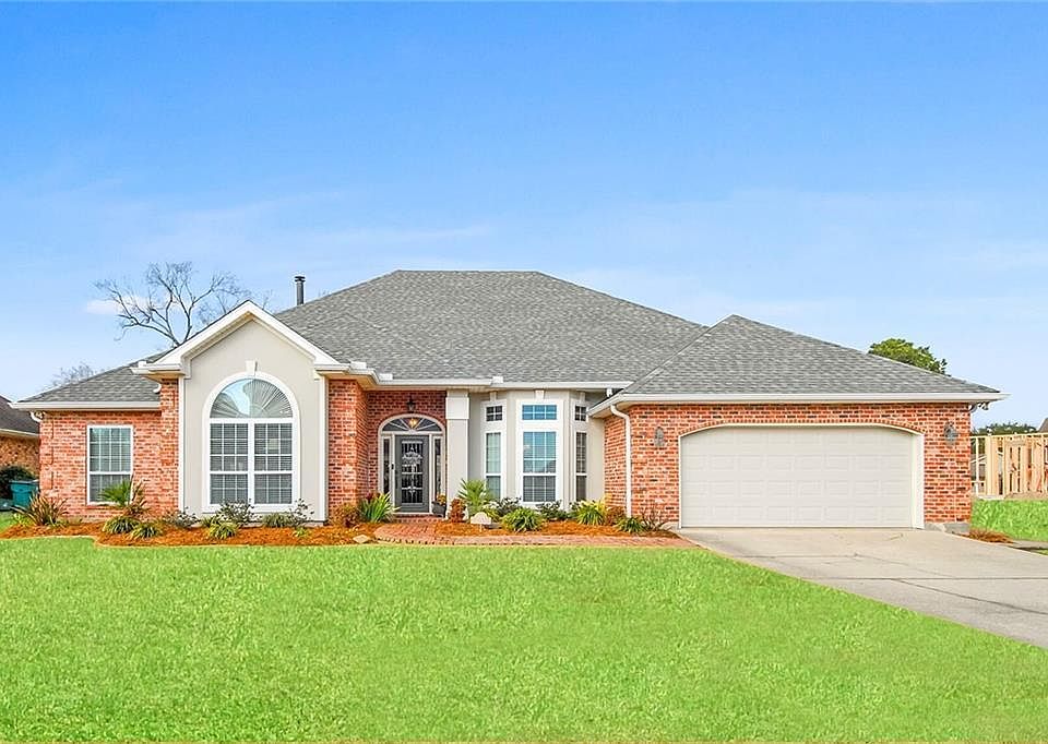 1st image of 3504 Lake Lynn Dr