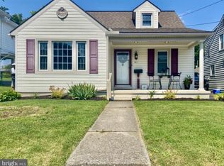 181 N Charlotte St, Manheim, PA 17545