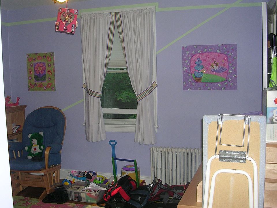 1st floor bedrrom