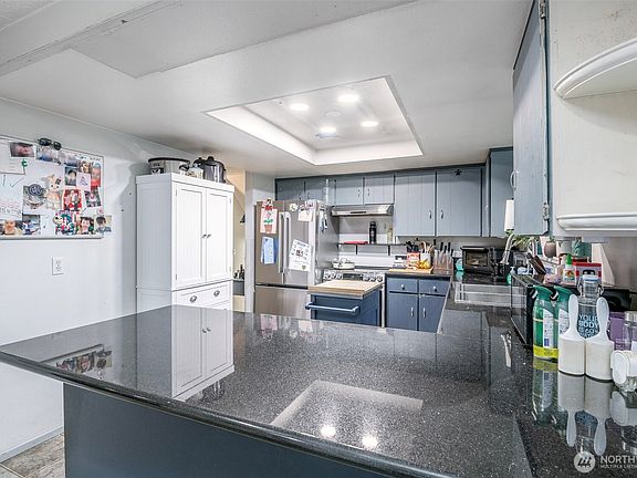 5th image of 4028 107th Avenue SW