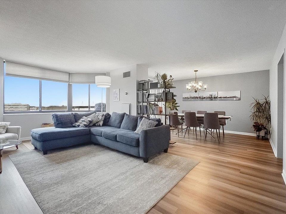 1st image of 730 Harmon Cove Tower