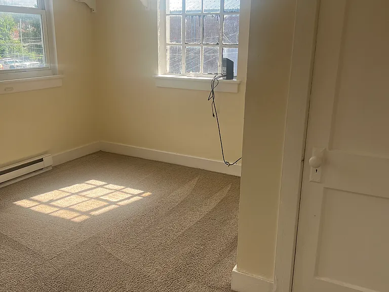 304 Market St #4 — Photo 5