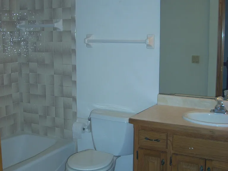 7008 Longmeadow Rd — Photo 13