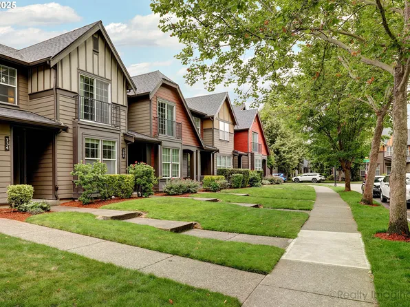 728 NE 72nd Ave, Hillsboro, OR 97124
