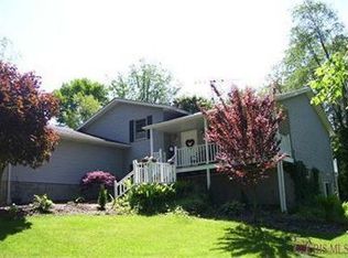 2353 W Comet Rd, Clinton, OH 44216