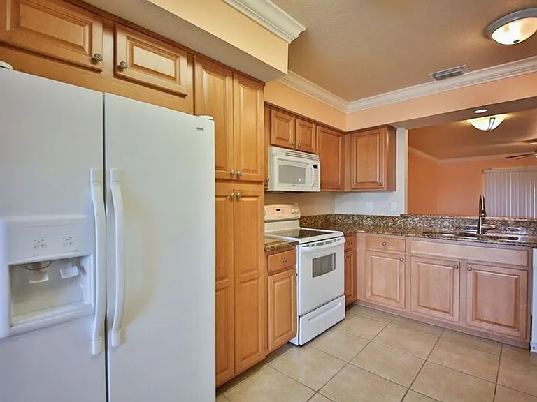 Santa Barbara Villas - Move in Special — Photo 50