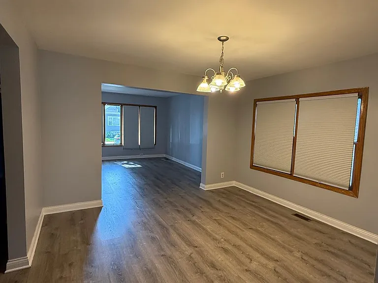 3841 N Octavia Ave — Photo 4