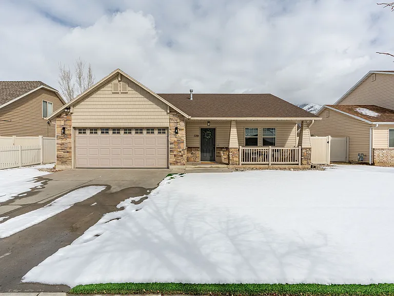 120 N Century Dr — Photo 50