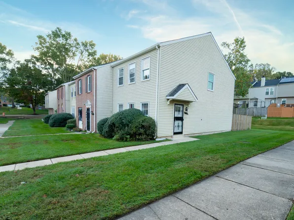 2135 N Anvil Ln, Temple Hills, MD 20748