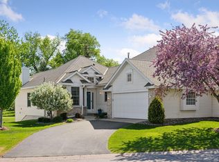 16170 Crystal Hills Dr, Lakeville, MN 55044