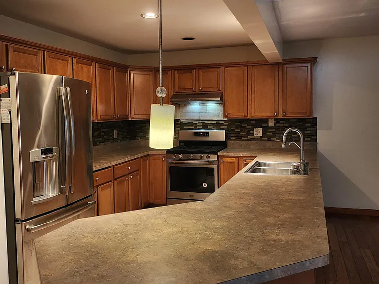 10067 Adams St — Photo 1