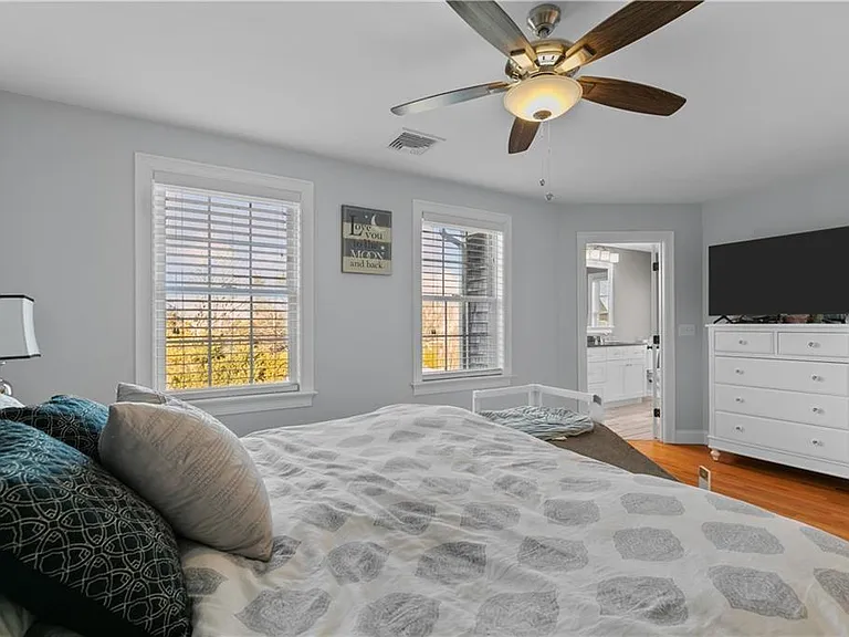 24 Randolph Way — Photo 21