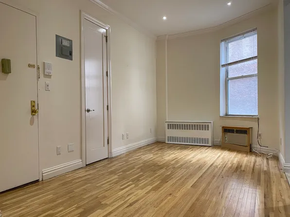226 West 78th Street image 1 of 6