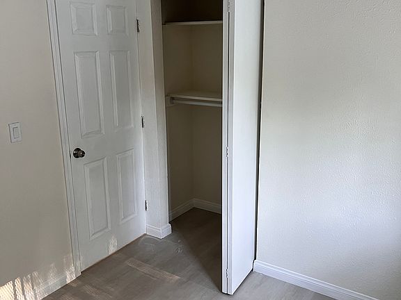 5th image of 1509 Delta Ave #1