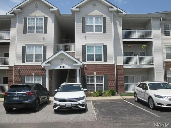 39 Kassebaum Ln APT 102, Saint Louis, MO 63129