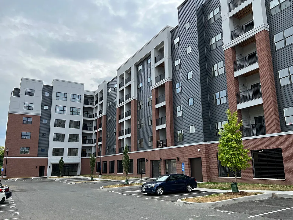 Brookview Commons West