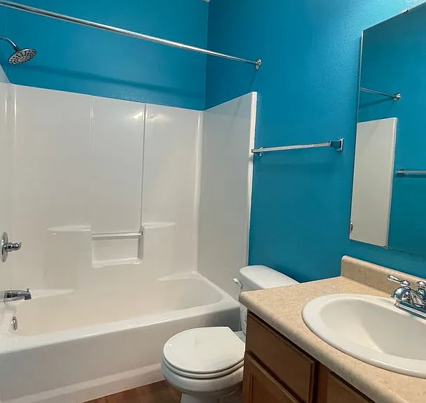 362 Chapelhill Dr — Photo 15