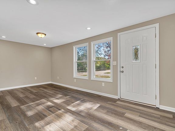 3rd image of 300 W South St