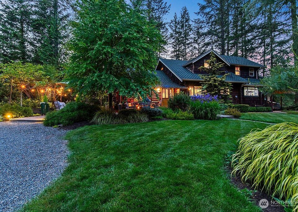 1st image of 8343 Glenwood Road SW