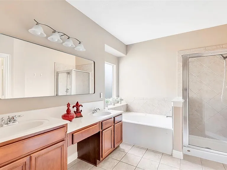 13019 Chandler Chase Ct — Photo 23
