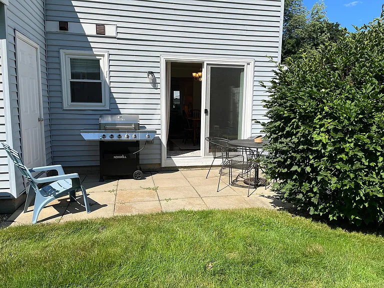 47 Birchwood Dr — Photo 9