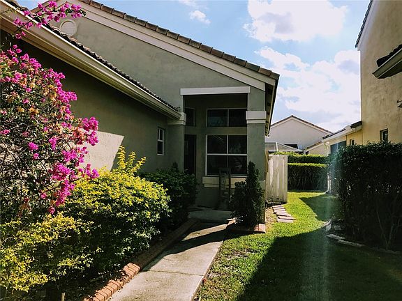 2nd image of 1038 Thistle Creek Ct