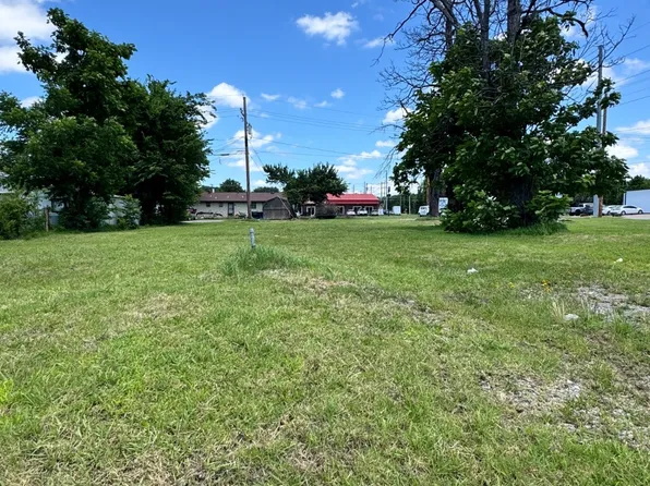 821 E Delaware Ave, McAlester, OK 74501